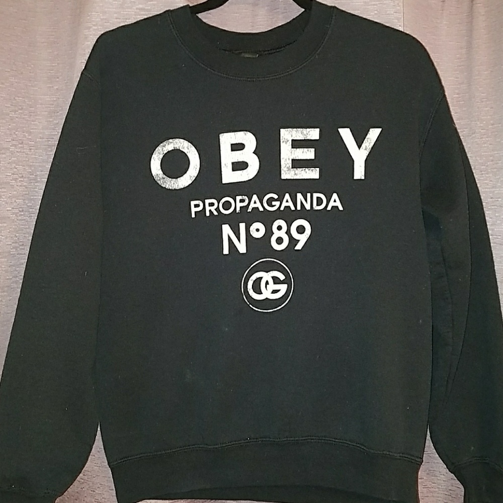 Obey sweater